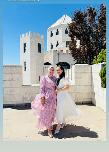 Beyaz pullu ve boncuklu nişan abiyesi nikah abiyesi