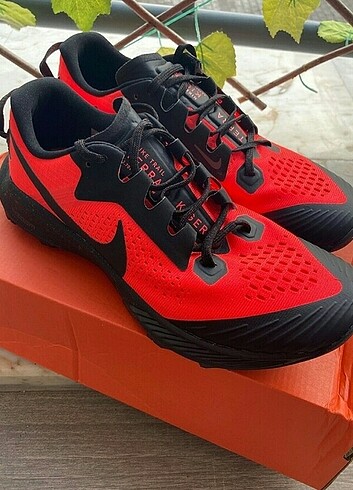 NIKE Air Zoom Terra Kiger 6