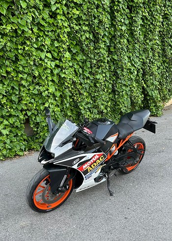 Turuncu KTM Motosiklet - Görsel 3