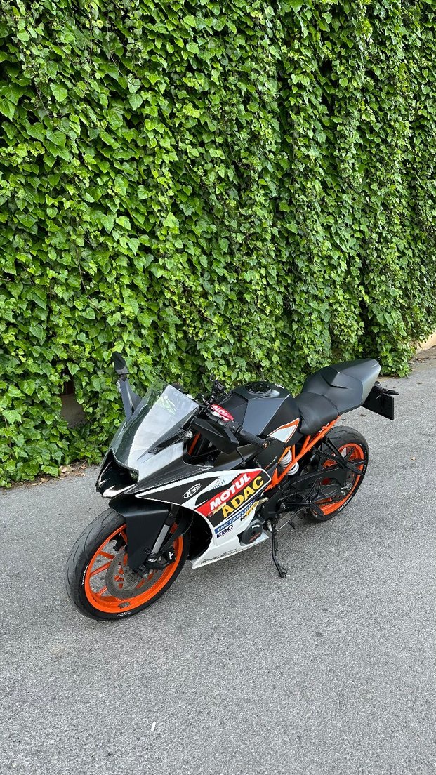 Turuncu KTM Motosiklet - Görsel 3