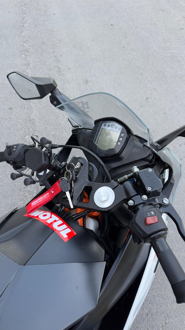 Turuncu KTM Motosiklet - Görsel 5