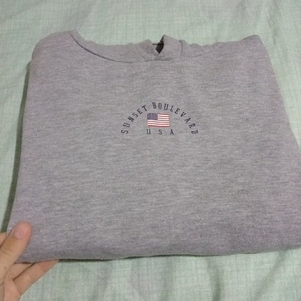 sweatshirt