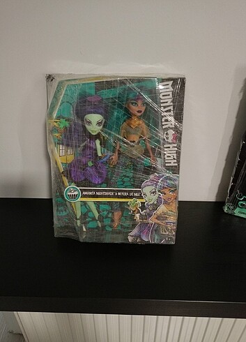 universal Beden yeşil Renk Monster high