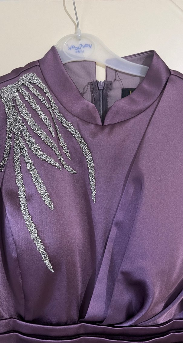 Mor Uzun Kollu İşlemeli Abiye Elbise - Görsel 2