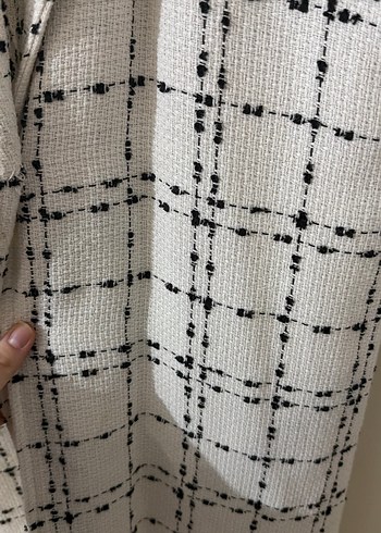 Düğmeli Beyaz Ekose Kadın Kaban - Görsel 3