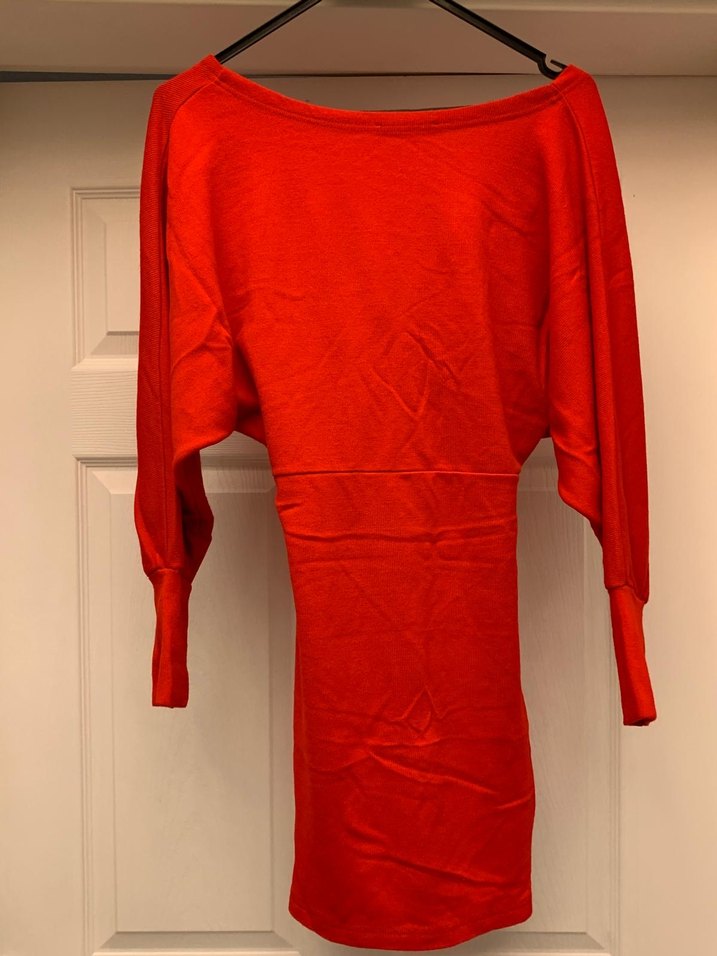 Kırmızı V Yaka Drapeli Triko Elbise - Görsel 5