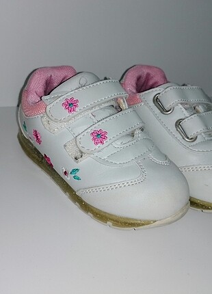 Kız bebek spor ayakkabısı 