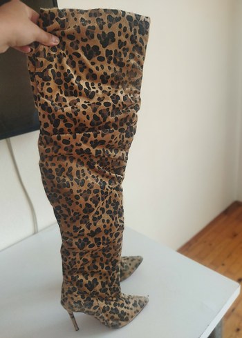 Kahverengi Leopar Desenli Dizüstü Topuklu Çizme