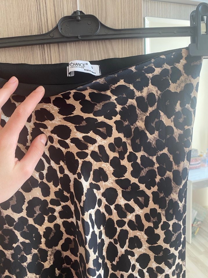 Leopar Desenli Uzun Kadın Etek - Görsel 4