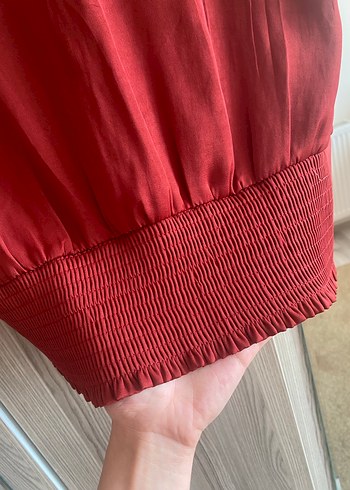 Kırmızı Vintage V-Yaka Düğmeli Bluz - Görsel 5