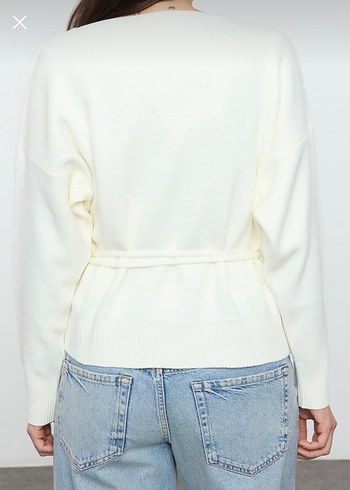Beyaz V Yaka Örgü Kadın hırka - Görsel 3