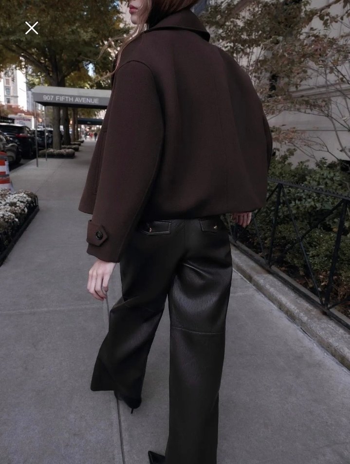 Düğmeli Kahverengi kısa kaban - Görsel 4