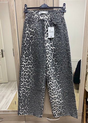 Gri Leopar Desenli Bol Kesim Kadın Pantolon - Görsel 4