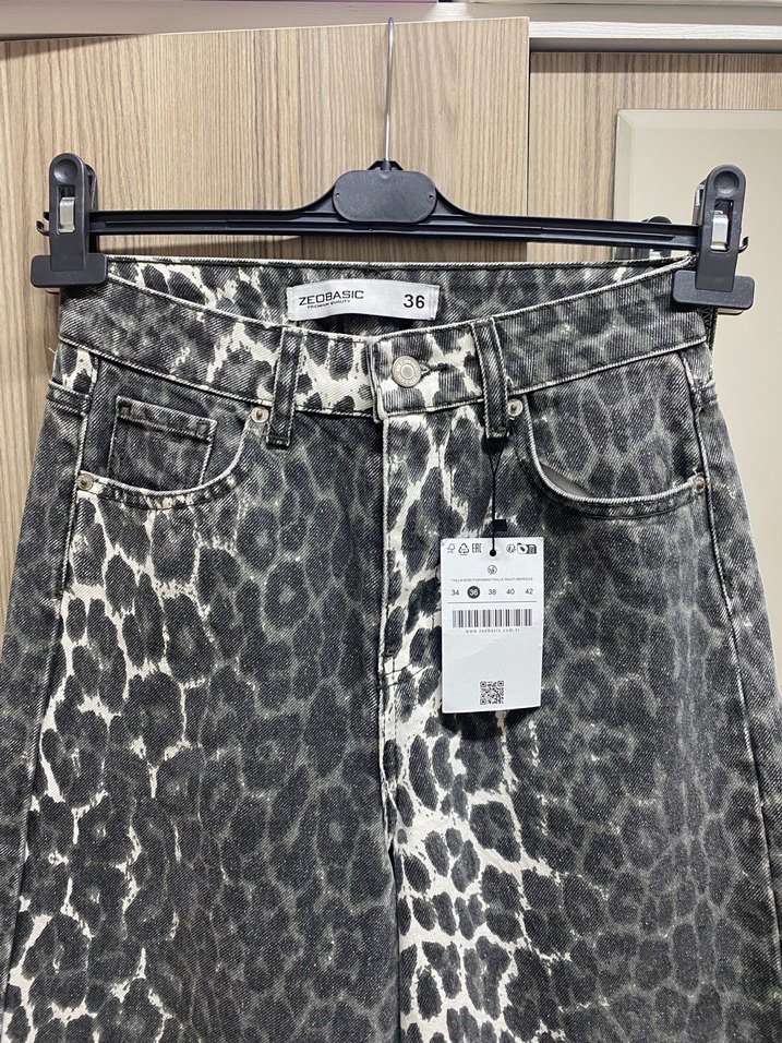 Gri Leopar Desenli Bol Kesim Kadın Pantolon - Görsel 5