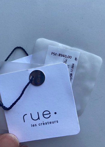 m Beden ten rengi Renk Bej pullu parıltılı Askılı abiye Elbise