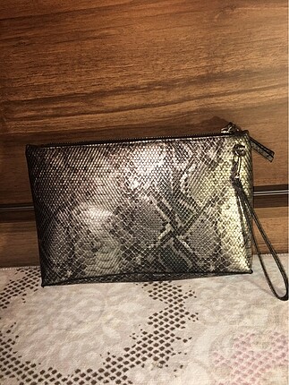 stradivarius clutch çanta