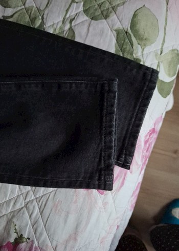 Mango Düğmeli Siyah Midi Kadın Kot Pantolon