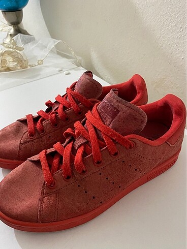 36,5 Beden Adidas spor ayakkabı