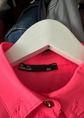 Pembe Düğmeli Kolsuz Salaş Gömlek - Görsel 5