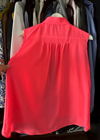 Pembe Düğmeli Kolsuz Salaş Gömlek - Görsel 4