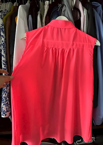 Pembe Düğmeli Kolsuz Salaş Gömlek - Görsel 3