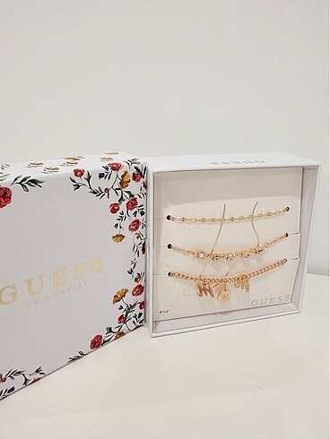 Guess 3 lü Guess bileklik seti