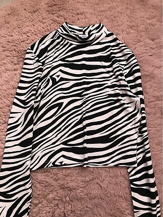 Zebra desen üst giyim.