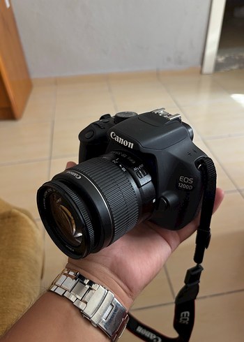 Canon eos 1200d fotoğraf makinesi
