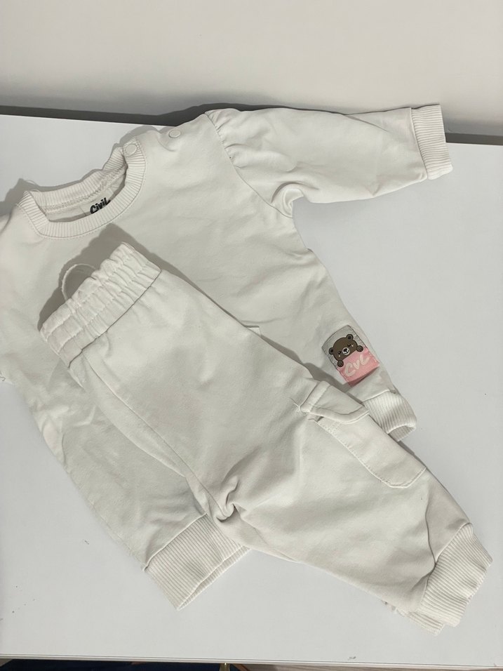 Uzun Kollu Beyaz Bebek Kız Takımı - Görsel 2