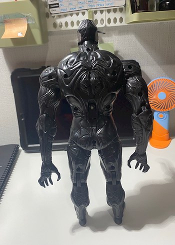 Beden Siyah Venom Aksiyon Figürü