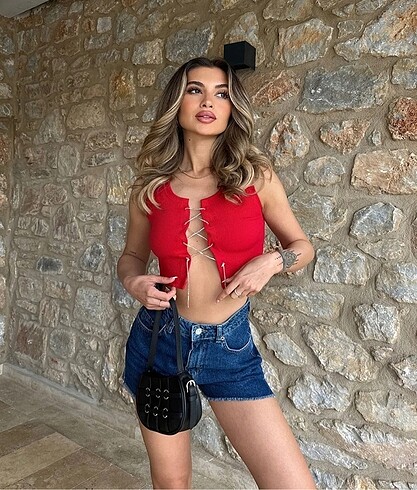 s Beden kırmızı Renk Eyyo crop taşlı bluz