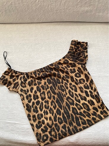 pull&bear leopar crop bluz