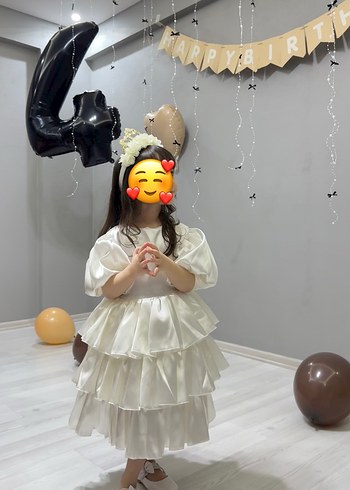 Fırfırlı Beyaz Çocuk Abiye Elbise