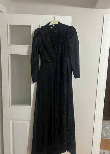 Siyah Drapeli Uzun Gotik Elbise