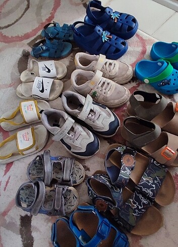 29 Beden lacivert Renk Çocuk sandalet ayakkabı hepsi satılık