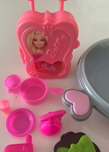 Barbie Temalı Renkli Oyuncak Kuaför Seti - Görsel 2