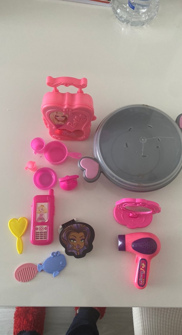 Barbie Temalı Renkli Oyuncak Kuaför Seti - Görsel 5