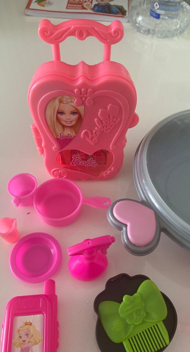 Barbie Temalı Renkli Oyuncak Kuaför Seti - Görsel 2