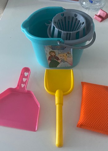 Renkli Plaj ve Bahçe Oyuncak Seti - Görsel 2