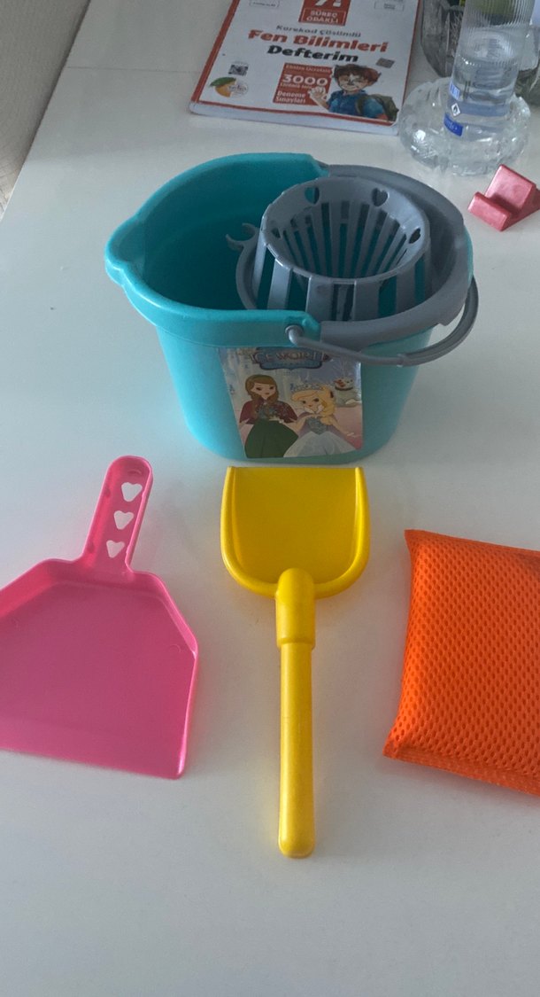 Renkli Plaj ve Bahçe Oyuncak Seti - Görsel 2