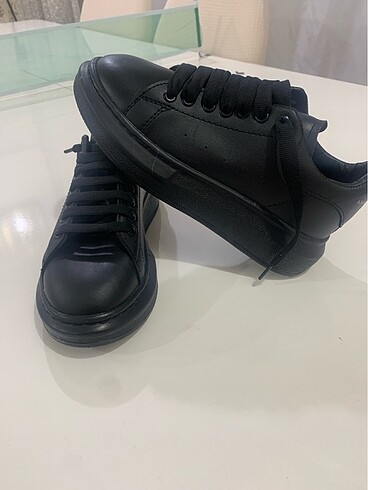 Alexander McQueen ALEXANDER MCQUEEN