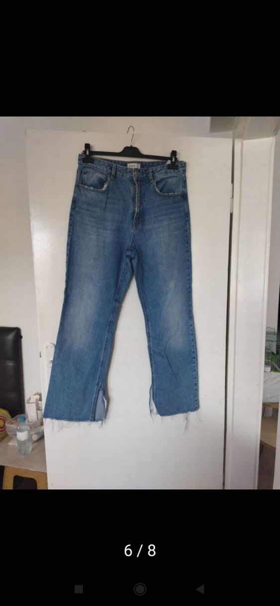 Beyaz Basic Tişört ve Bol Kesim Midi Kot Pantolon - Görsel 3