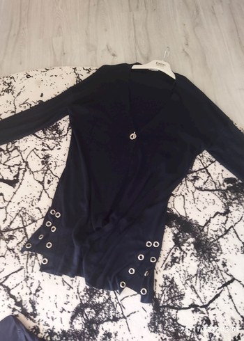 Düğmeli Lacivert Kadın Hırka - Görsel 3