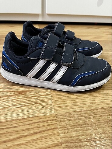 Adidas Spor ayakkabı