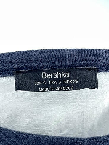s Beden çeşitli Renk Bershka Bluz %70 İndirimli.