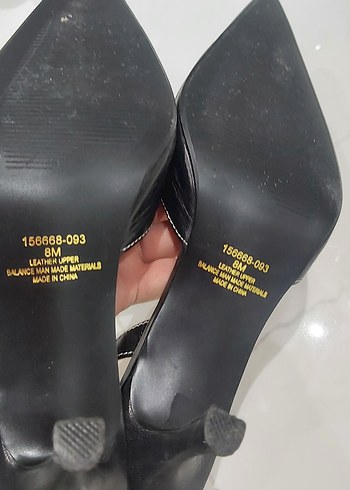 Klasik Siyah Deri Stiletto Tokalı Kadın Ayakkabı - Görsel 4