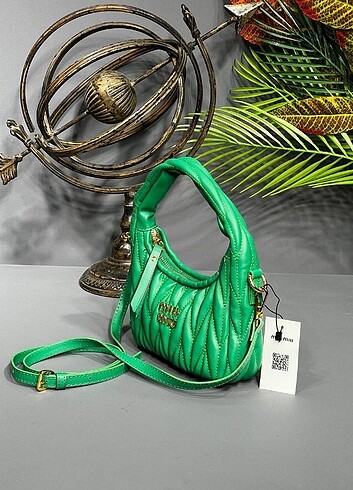 Beden MIU MIU Wander mini boy