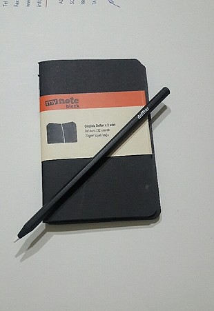 Kara Defter Beyaz Kalem