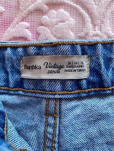 36 Beden mavi Renk bershka vintage kot şort