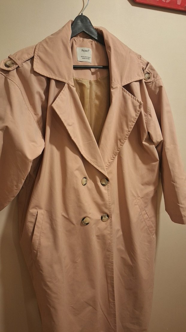 Bej Uzun Düğmeli Kadın Trençkot - Görsel 2